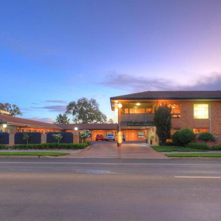 Cousins Motor Inn Inverell Esterno foto