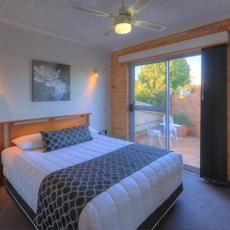 Cousins Motor Inn Inverell Esterno foto