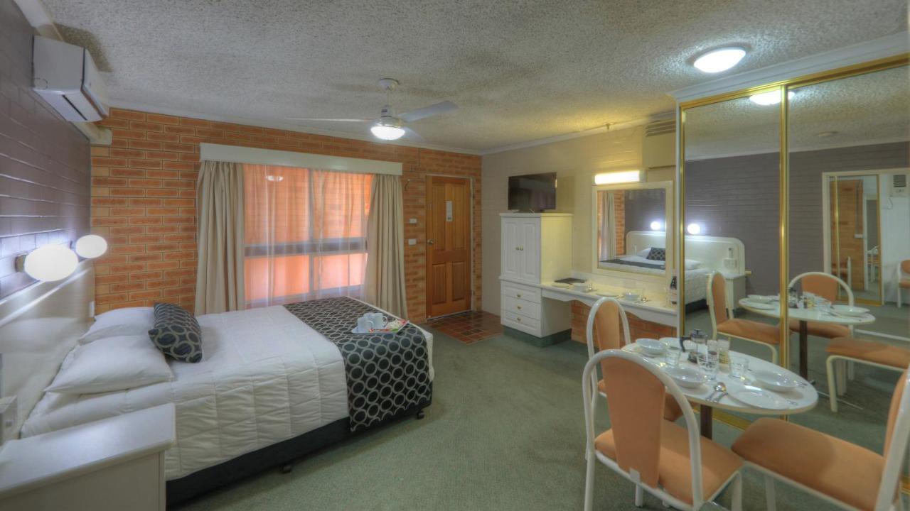 Cousins Motor Inn Inverell Esterno foto
