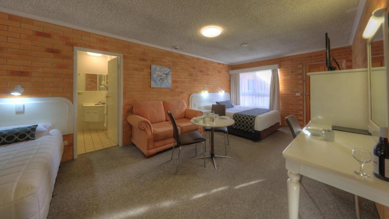 Cousins Motor Inn Inverell Esterno foto