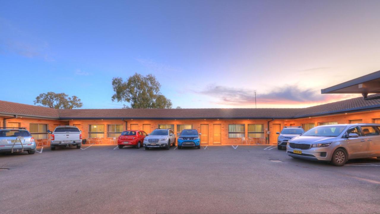 Cousins Motor Inn Inverell Esterno foto